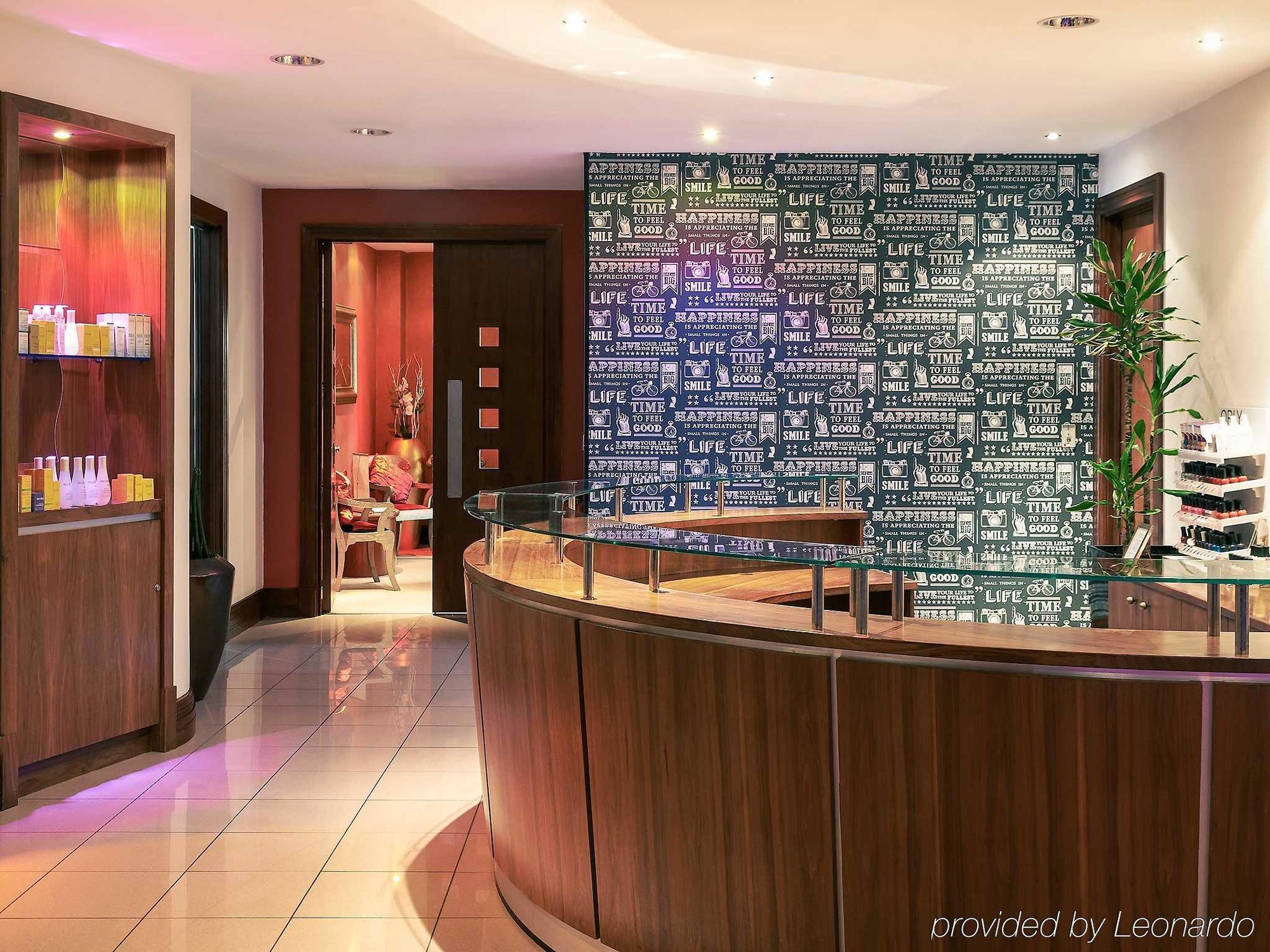 Holland House By Sunday Hotel 4*