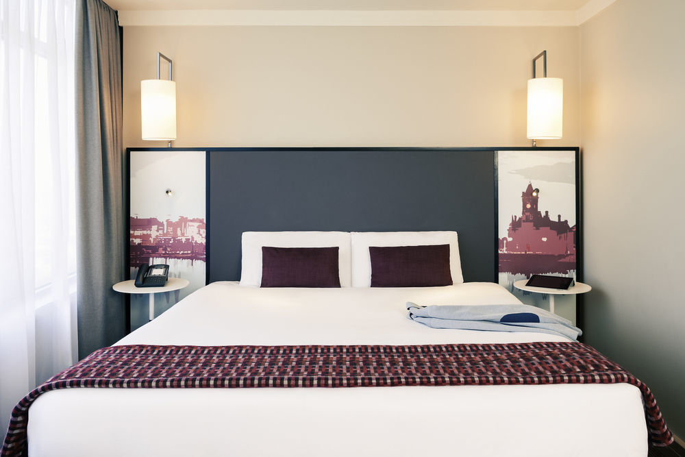 Holland House By Sunday 4*